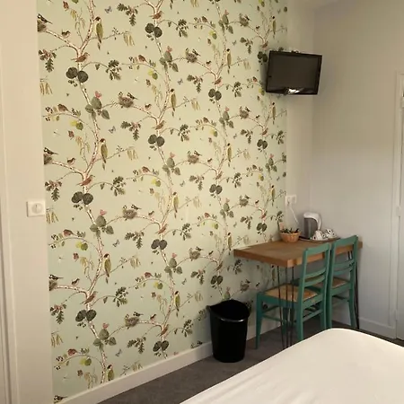 Marius فندق آيدات