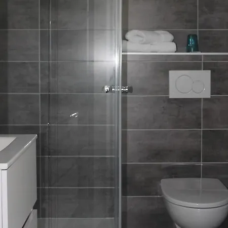 فندق Marius آيدات